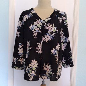 41 Hawthorne Black Floral Flowy Blouse Large